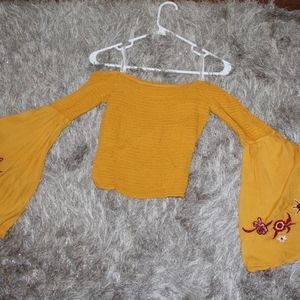 Off the Shoulder Crop Top